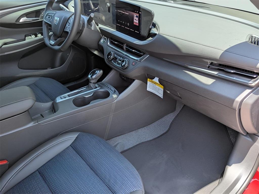 new 2025 Buick Envista car, priced at $24,355