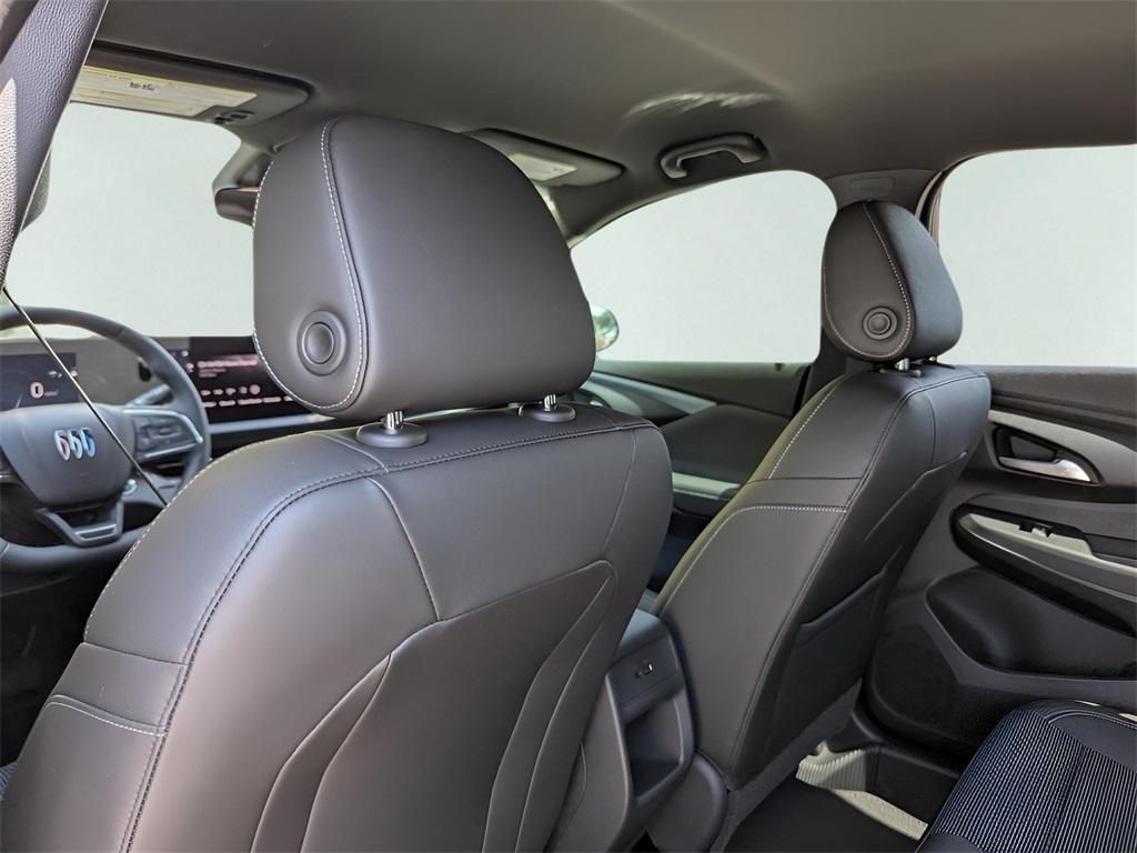 new 2025 Buick Envista car, priced at $24,355