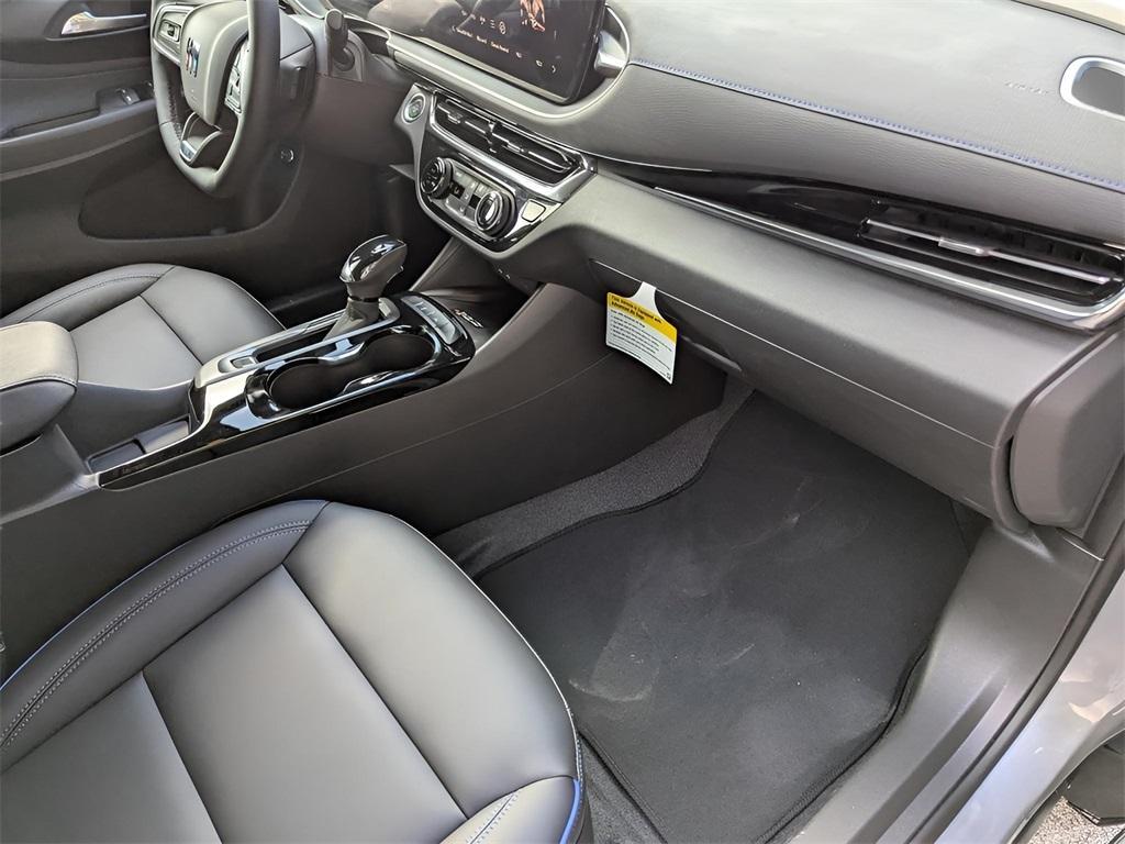 new 2025 Buick Envista car, priced at $29,575