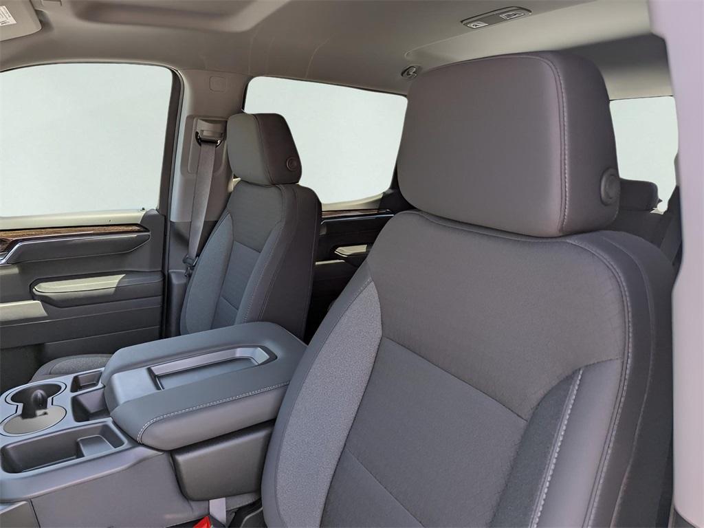 new 2025 GMC Sierra 1500 car, priced at $41,835