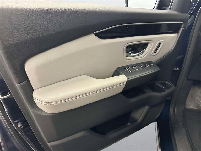 used 2023 Honda Pilot car, priced at $36,667
