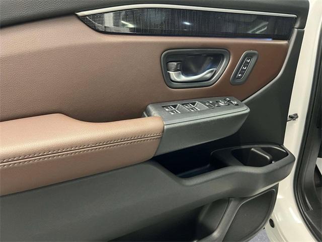 used 2023 Honda Pilot car, priced at $39,187