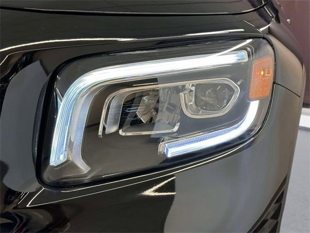 used 2022 Mercedes-Benz GLB 250 car, priced at $29,996