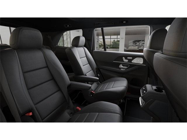 new 2025 Mercedes-Benz GLS 450 car, priced at $92,945