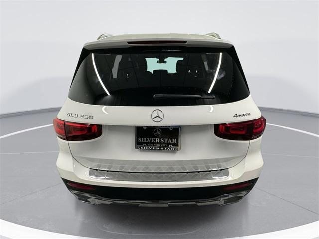 used 2021 Mercedes-Benz GLB 250 car, priced at $26,999
