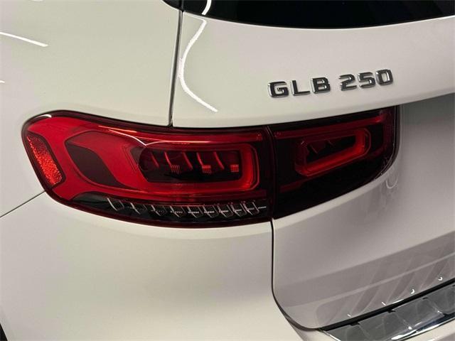 used 2021 Mercedes-Benz GLB 250 car, priced at $26,999