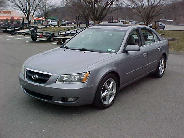 used 2007 Hyundai Sonata car, priced at $10,999