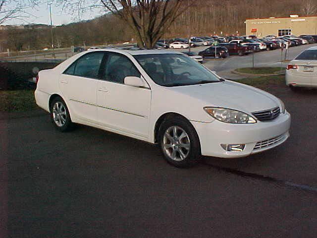 used 2005 Toyota Camry car, priced at $9,999