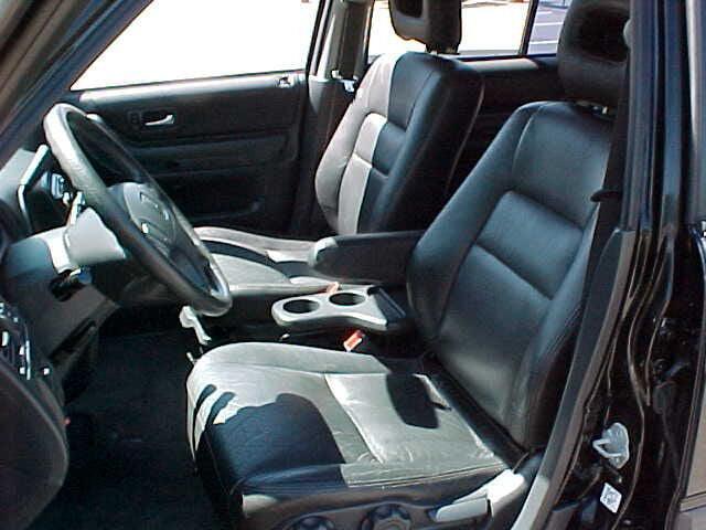 used 2000 Honda CR-V car, priced at $9,999