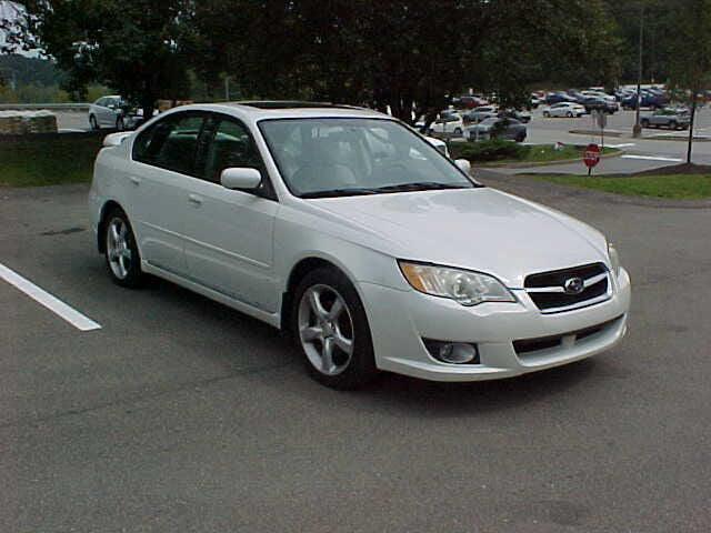 used 2009 Subaru Legacy car, priced at $9,999