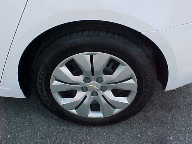 used 2013 Chevrolet Cruze car, priced at $9,999