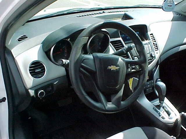 used 2013 Chevrolet Cruze car, priced at $9,999