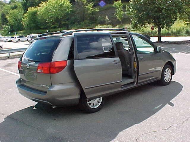 used 2004 Toyota Sienna car, priced at $9,499