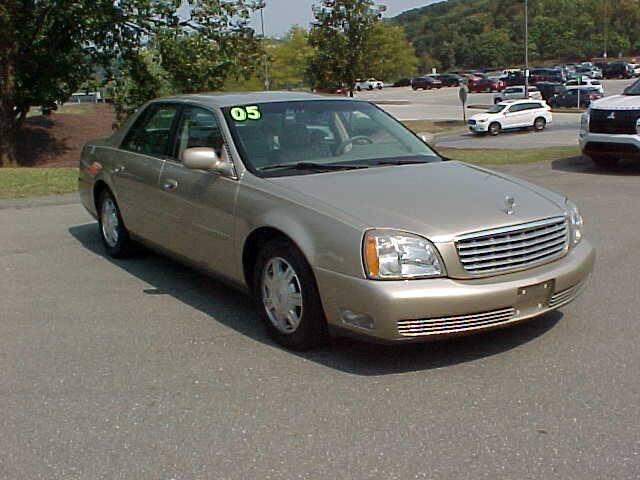 used 2005 Cadillac DeVille car, priced at $7,499