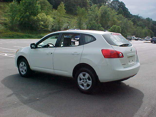 used 2009 Nissan Rogue car, priced at $8,599