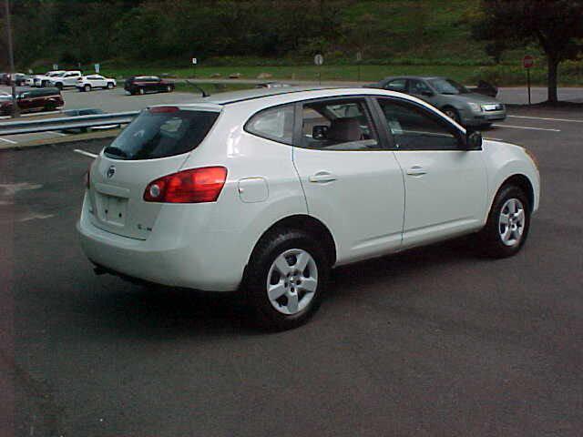 used 2009 Nissan Rogue car, priced at $8,599