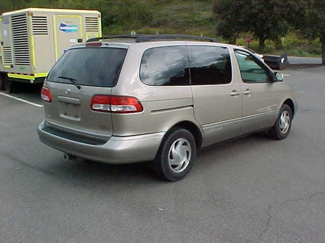 used 2002 Toyota Sienna car, priced at $6,999