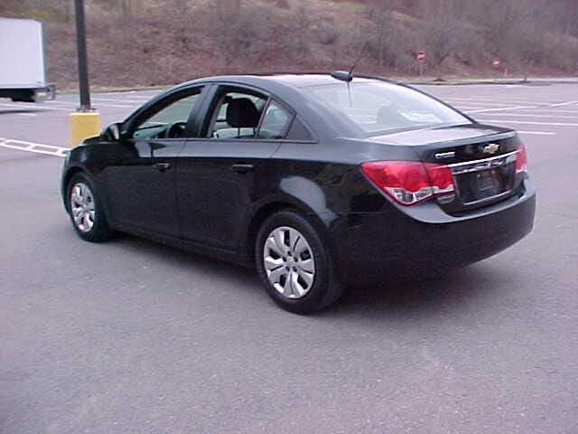 used 2015 Chevrolet Cruze car, priced at $12,999