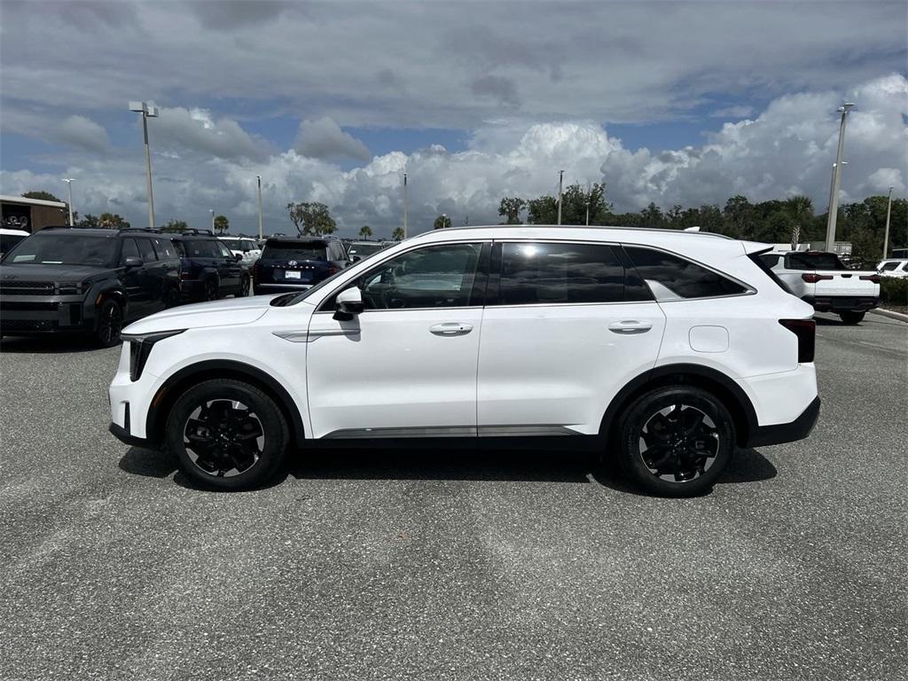 used 2025 Kia Sorento car, priced at $30,650