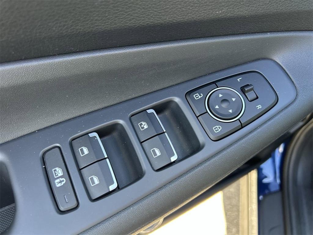 used 2023 Hyundai Santa Fe car, priced at $21,990