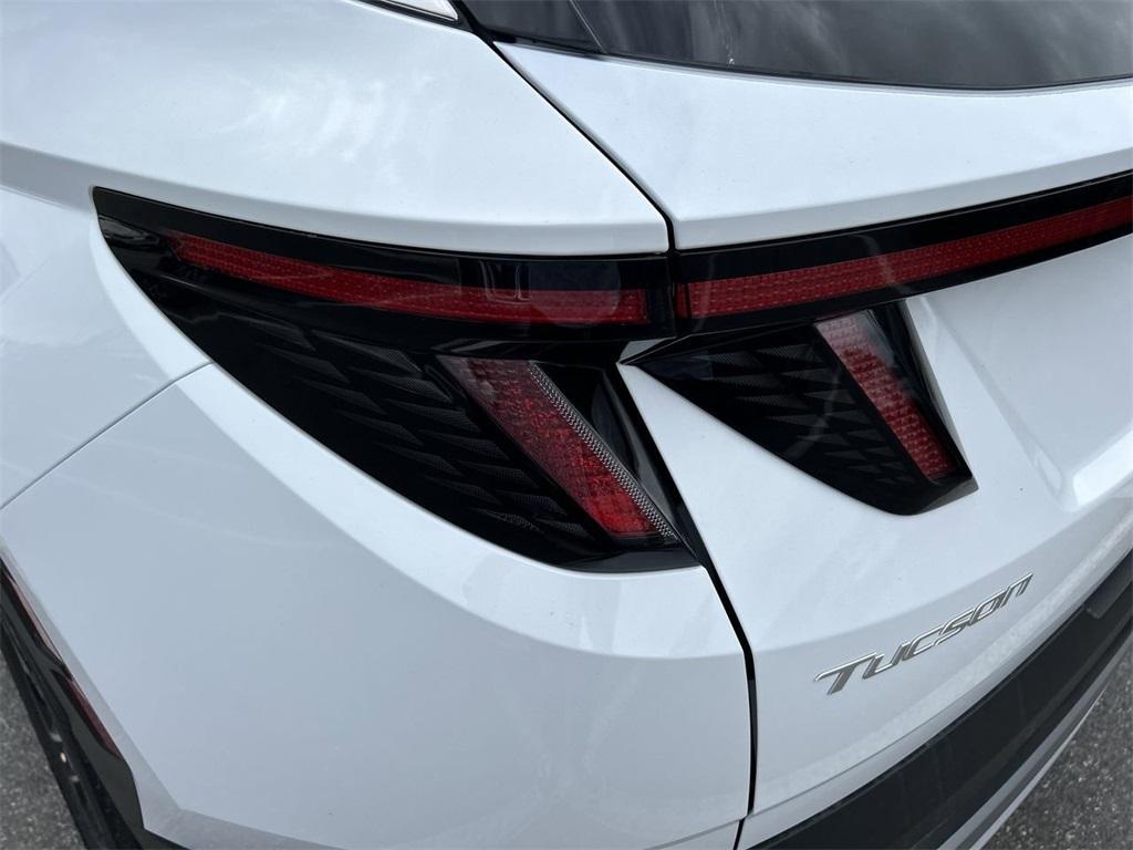new 2026 Hyundai TUCSON Hybrid car, priced at $41,775