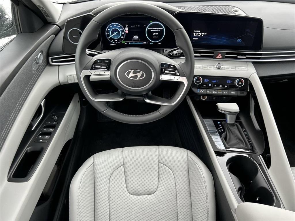 new 2025 Hyundai ELANTRA HEV car, priced at $28,584