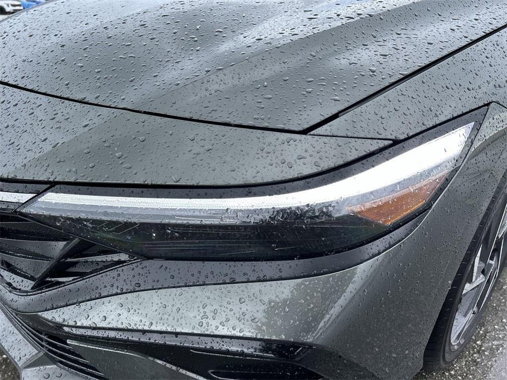 new 2025 Hyundai ELANTRA HEV car, priced at $28,584