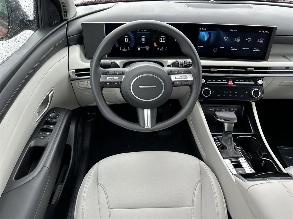 new 2025 Hyundai Tucson car, priced at $30,655