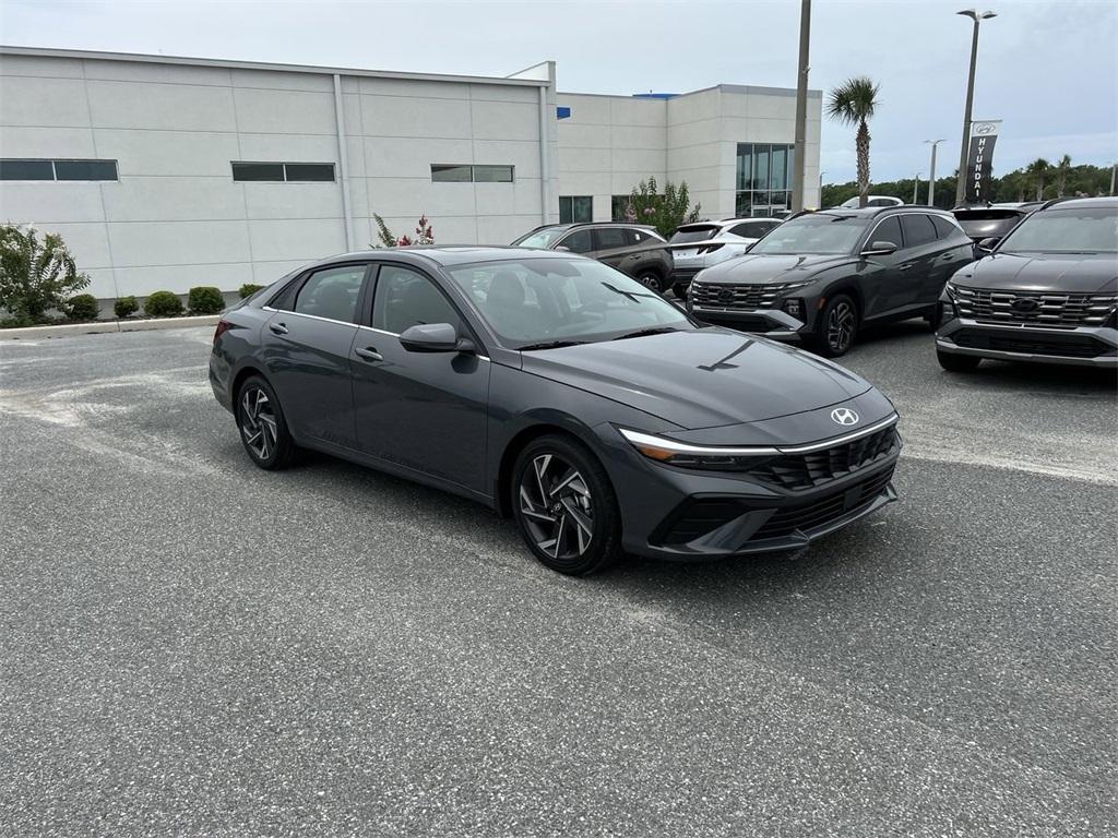 new 2025 Hyundai Elantra car, priced at $26,329