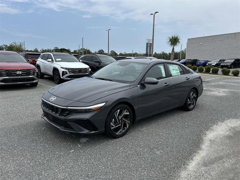 new 2025 Hyundai Elantra car, priced at $26,329