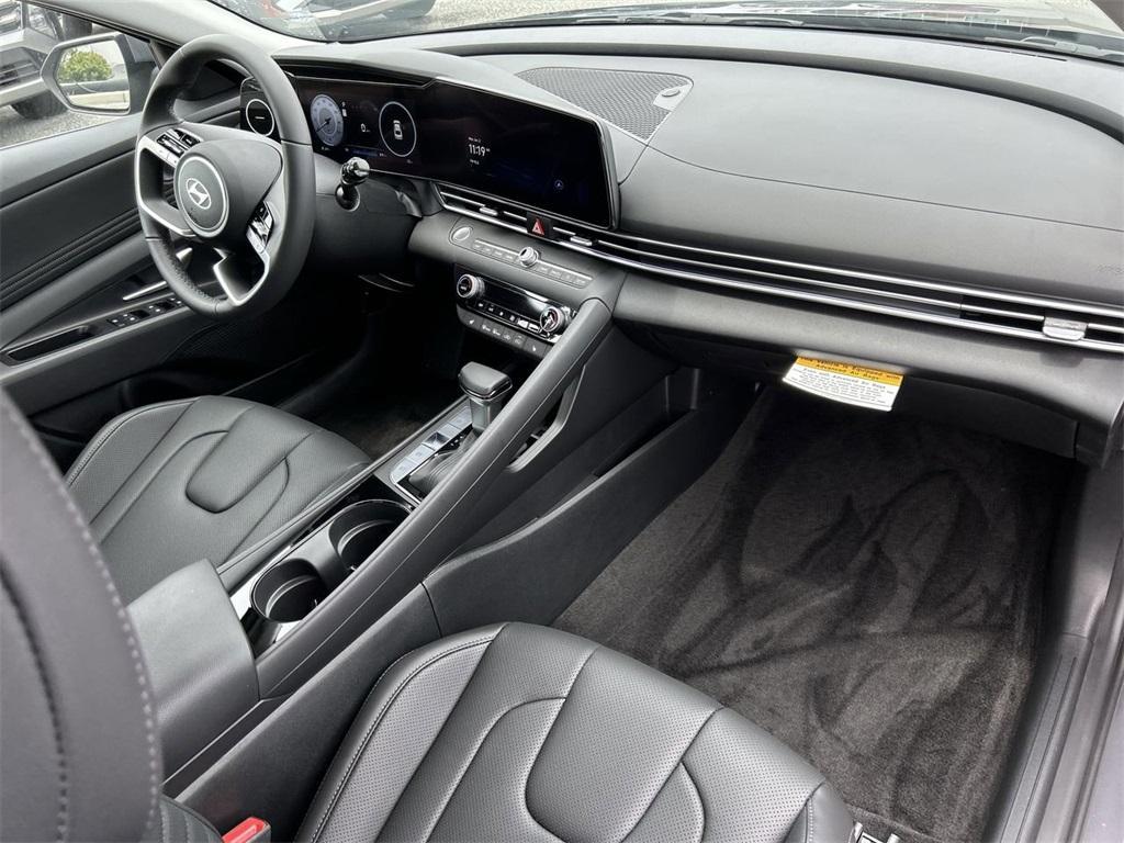 new 2025 Hyundai Elantra car, priced at $26,329