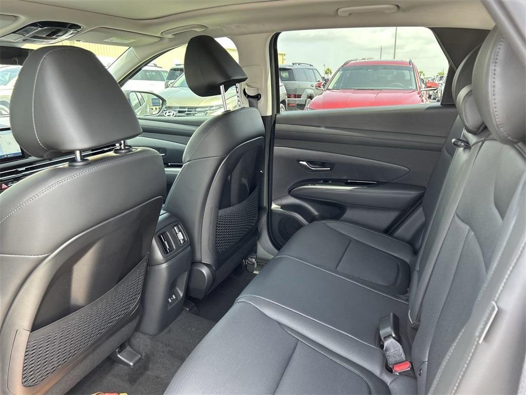 new 2025 Hyundai TUCSON Hybrid car, priced at $41,066