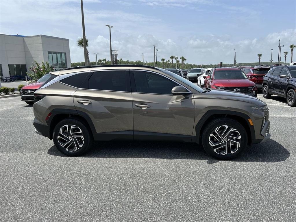 new 2025 Hyundai TUCSON Hybrid car, priced at $41,066