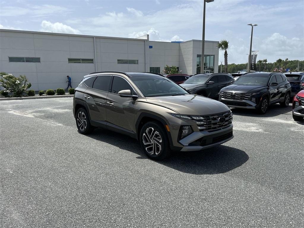 new 2025 Hyundai TUCSON Hybrid car, priced at $41,066