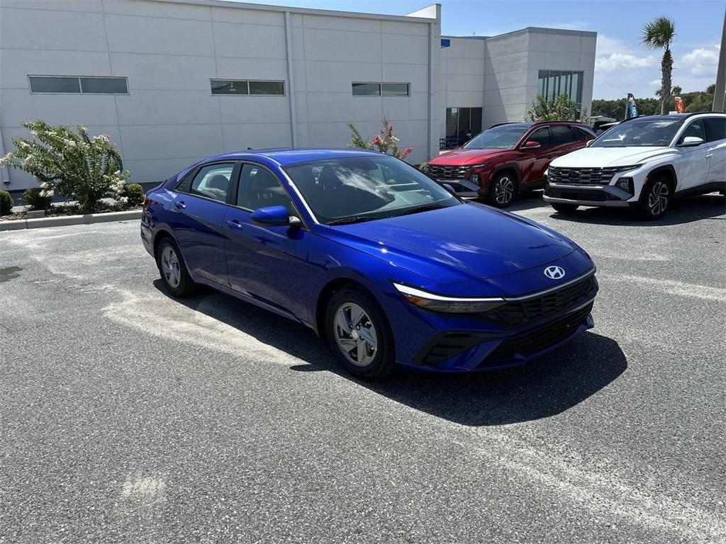 new 2025 Hyundai Elantra car, priced at $21,854