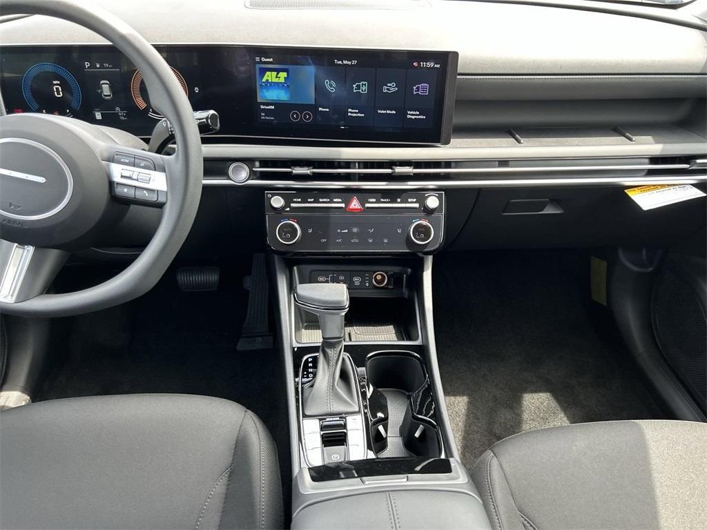 new 2025 Hyundai Tucson car, priced at $30,502
