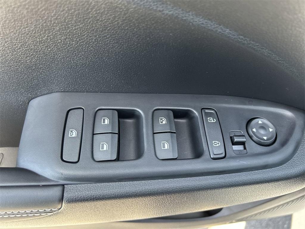 new 2025 Hyundai Venue car, priced at $24,222