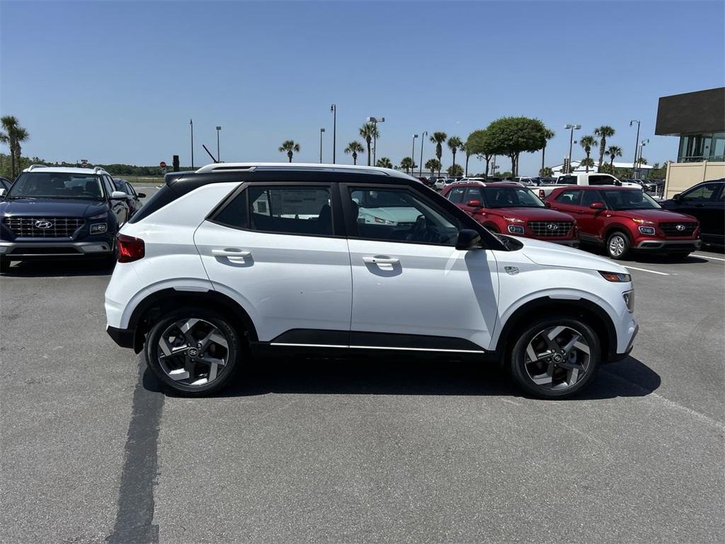 new 2025 Hyundai Venue car, priced at $24,222