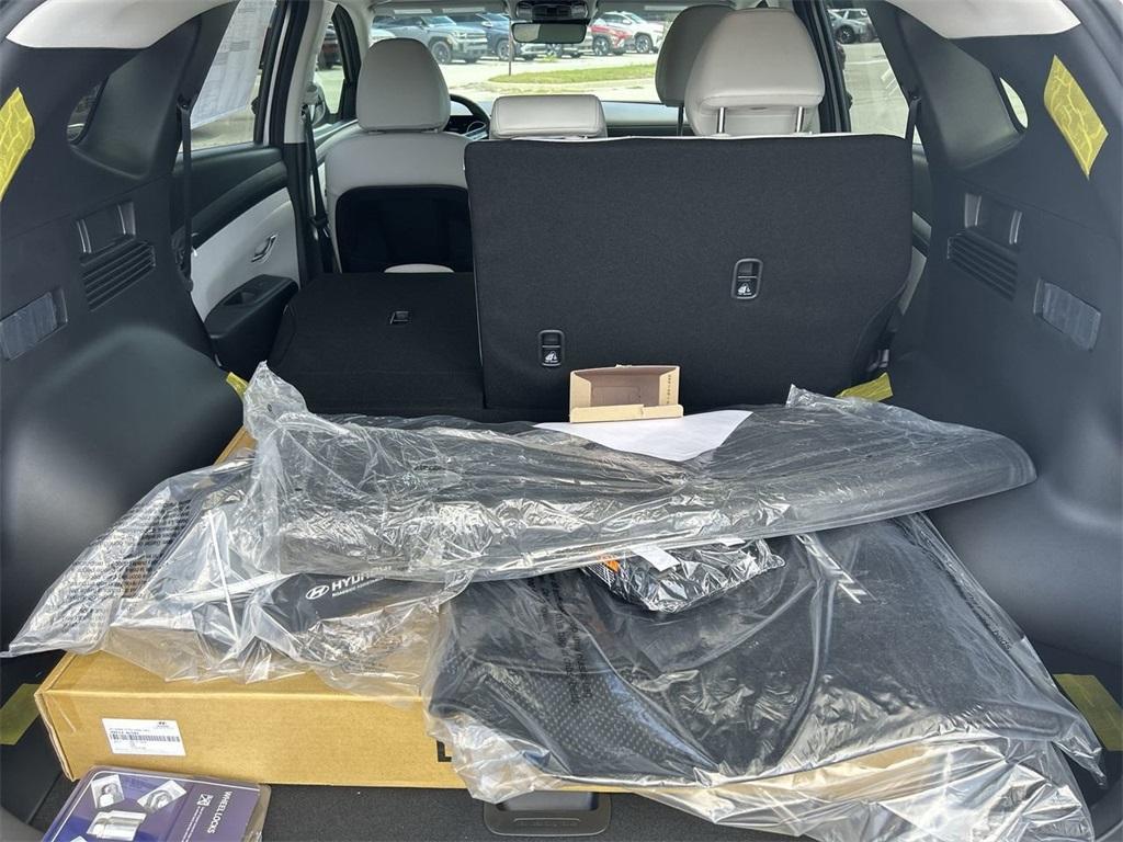 new 2025 Hyundai TUCSON Hybrid car, priced at $36,368