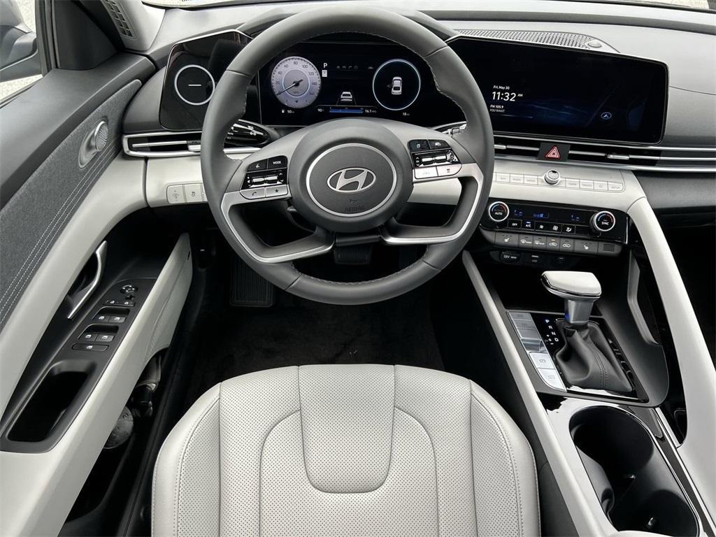 new 2025 Hyundai Elantra car, priced at $26,446