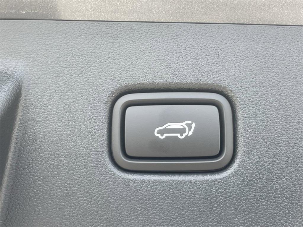 new 2025 Hyundai TUCSON Hybrid car, priced at $40,945