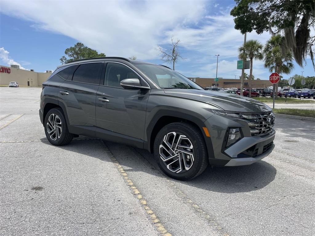 new 2025 Hyundai TUCSON Hybrid car, priced at $40,945