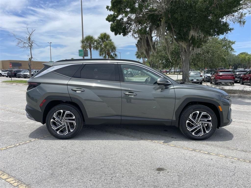 new 2025 Hyundai TUCSON Hybrid car, priced at $40,945