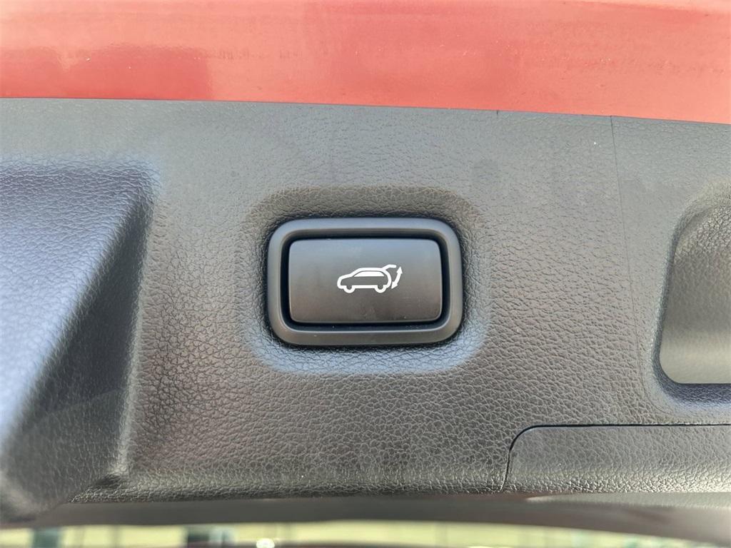 used 2020 Hyundai Santa Fe car, priced at $24,450