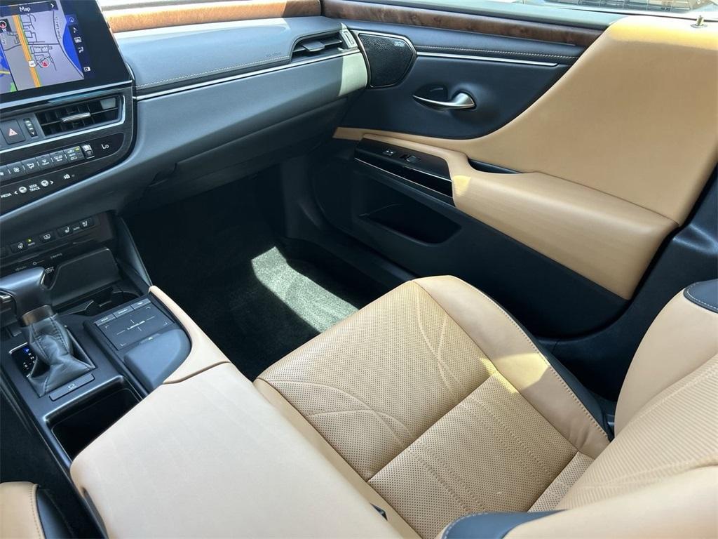 used 2022 Lexus ES 350 car, priced at $38,250