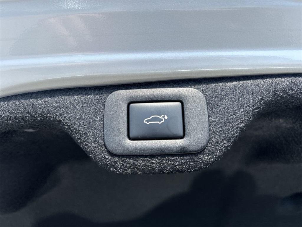 used 2022 Lexus ES 350 car, priced at $38,250