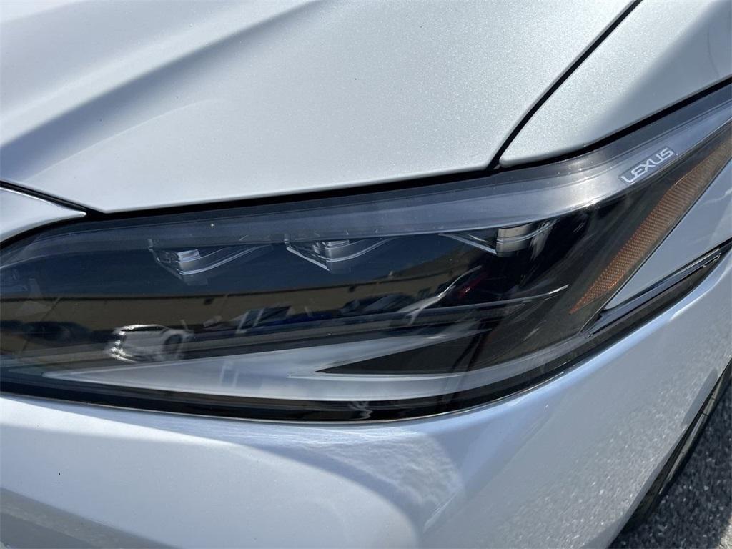 used 2022 Lexus ES 350 car, priced at $38,250