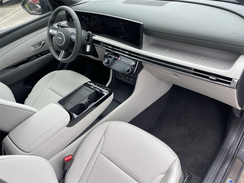 new 2025 Hyundai Tucson car, priced at $38,207