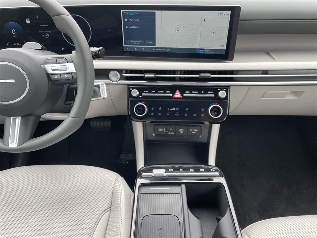 new 2025 Hyundai Tucson car, priced at $38,207