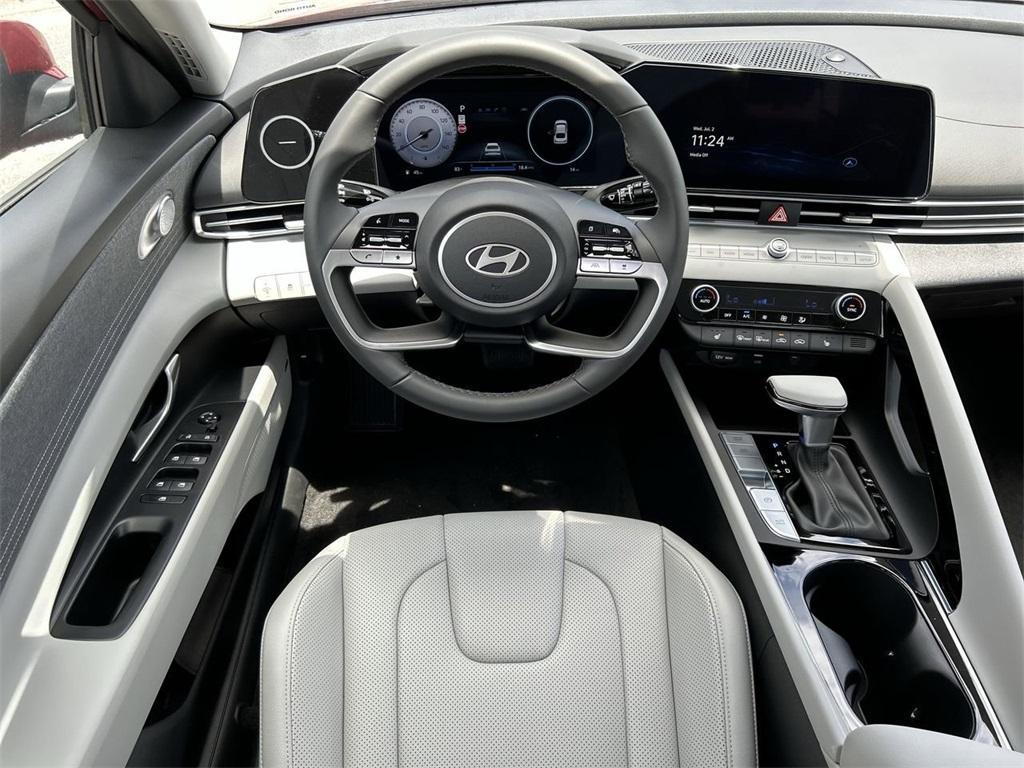 new 2025 Hyundai Elantra car, priced at $26,951